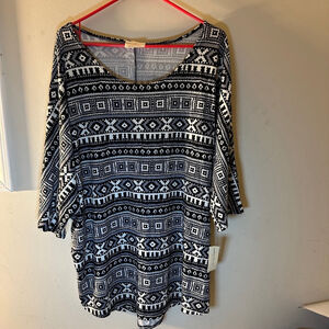 New Women's Bobbie Brooks Top Size 3X Black Gray Patterned